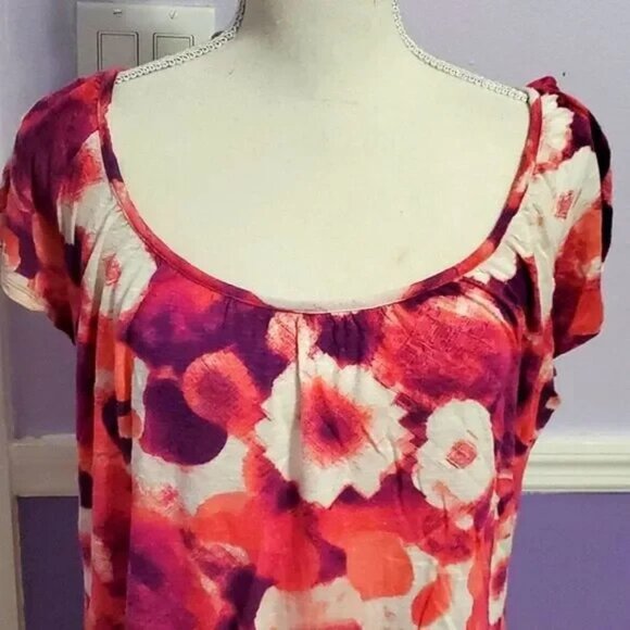 Simply Vera Colorful Orange Fuchsia Floral Flutter Sleeves Summer Casual Top - Picture 2 of 6